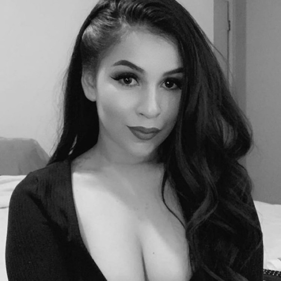 Meet your Posher, Idalis - Picture 1 of 1